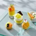 平日限定プランの「マンゴー＆メロン ウィークデイ アフタヌーンティー “Sweet Summer Escape”」イメージ