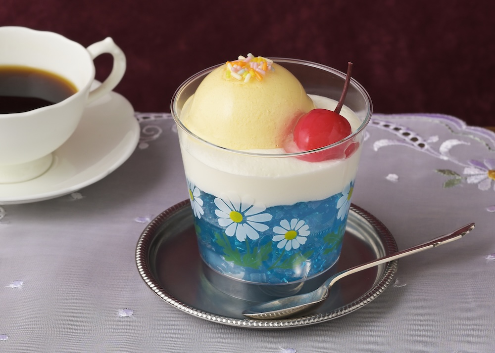 「青いクリームソーダ」税込み604円