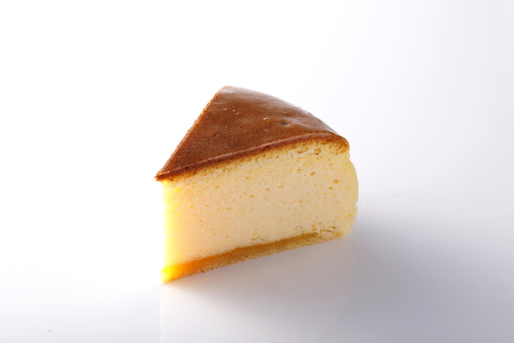 「オレンジスフレチーズケーキ」692円（伊勢丹新宿店価格）