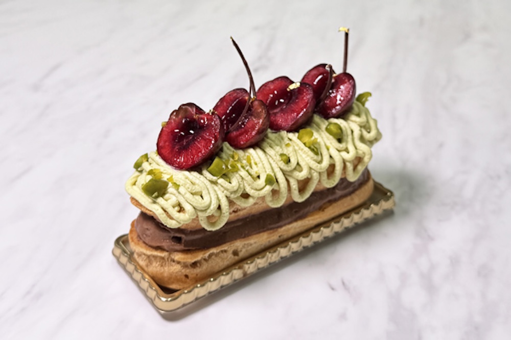 「チェリーのエクレア」税込み780円