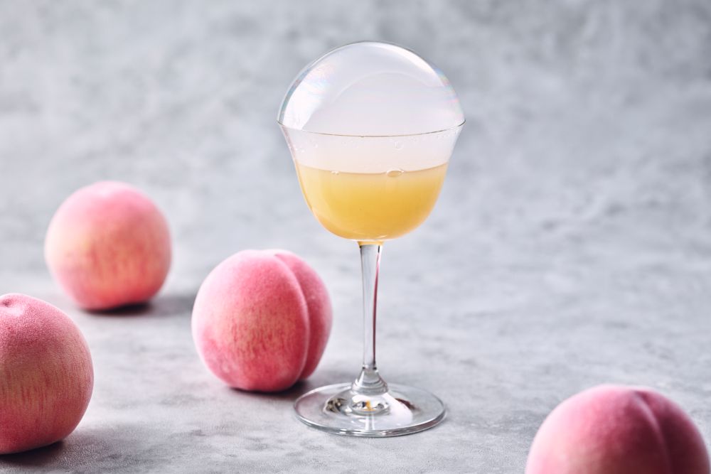 オプションメニューで販売される「バブルスモーク ピーチ」単品・税込み1,980円（別途サービス料）