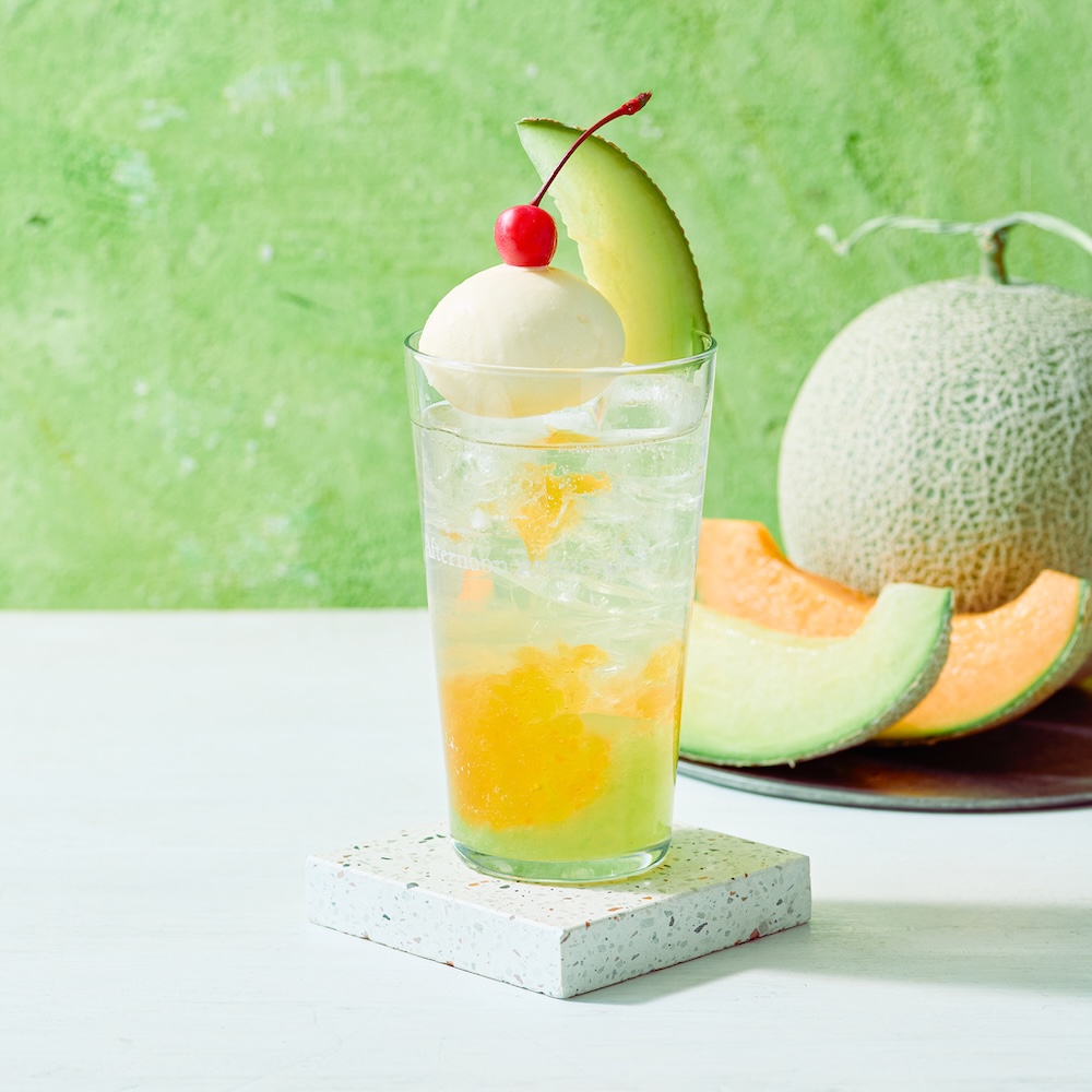 5月28日〜6月24日に販売される「メロンとレモンハーバルティーのクリームソーダ」税込み1,250円