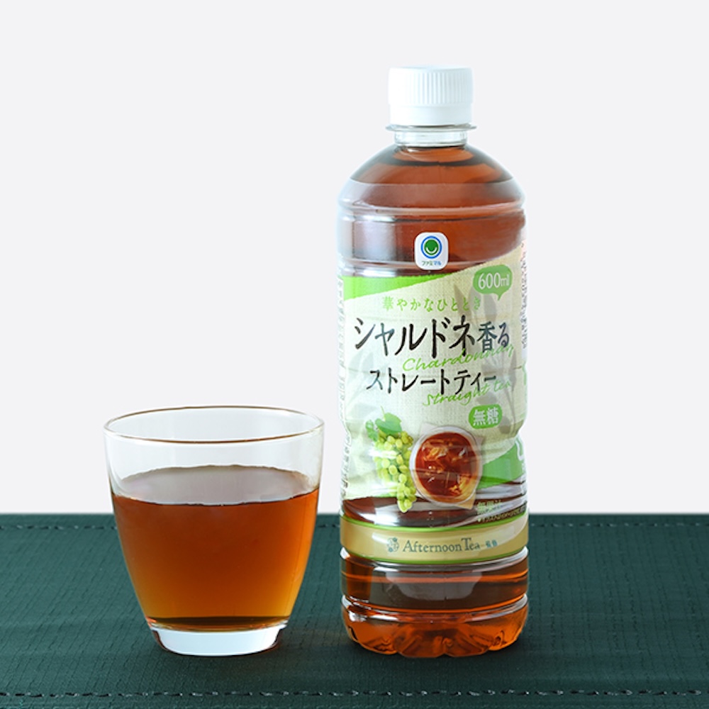 販売中の「シャルドネ香るストレートティー」税込み118円