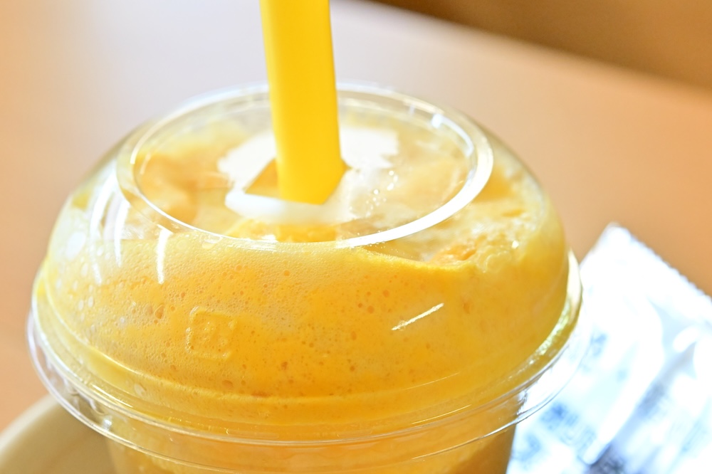 「スヌーピーの仲良しコーラフロート」税込み550円