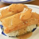 6月26日〜7月5日に販売される「ギルティ ガーリックチキンステーキ」税込み230円（テイクアウト不可）