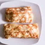 上から「もちもち食感のクレープ 白桃とヨーグルトムース」、「もちもち食感の大きなクレープ 塩キャラメルムース」イメージ