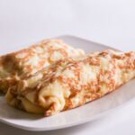 「もちもち食感の大きなクレープ 塩キャラメルムース」イメージ