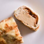 「もちもち食感の大きなクレープ 塩キャラメルムース」イメージ
