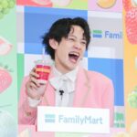 「フラッペ キメ顔10秒チャレンジ」をしているケンケンさん