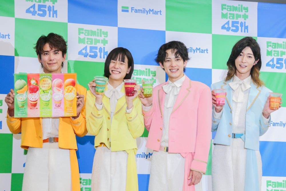 左からじんさん、おヨネさん、ケンケンさん、サカイJr.さん