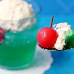 7月1日〜7月31日に販売される「クリームソーダゼリー」税込み540円