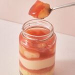 6月29日および6月30日に販売される「Tiramusu NO.6」の「桃のティラミス」税込み771円