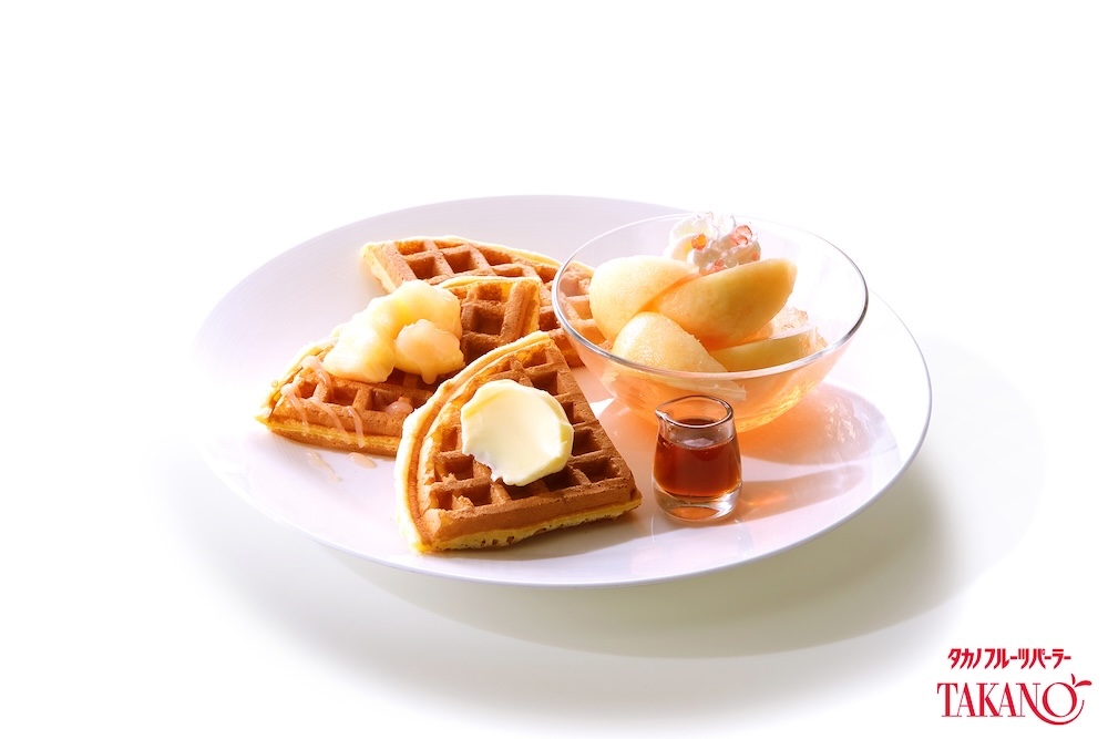 支店「桃のワッフル」ドリンク付き・税込み2,200円