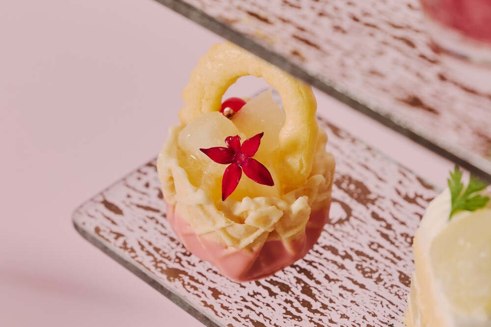 「ザ ピーチ シーズン パルフェ アフタヌーンティー」イメージ