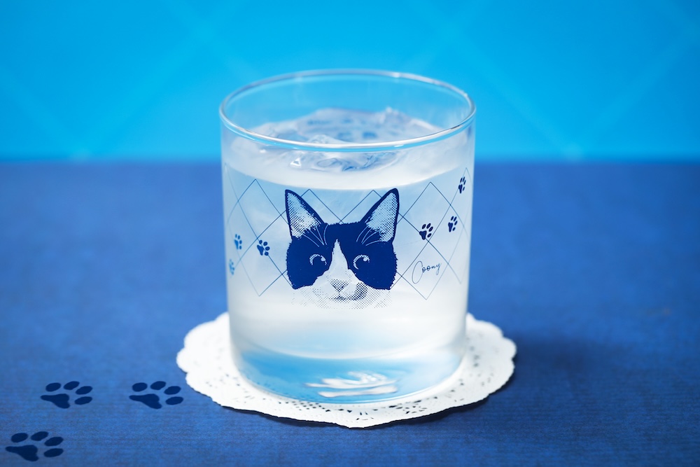 7月1日〜7月31日に販売される「喫茶ねこねこ”オリジナルグラス」税込み2,000円