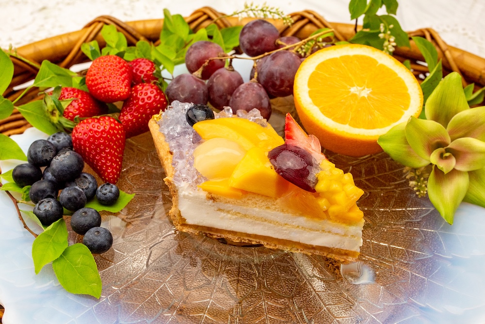 7月1日〜7月7日に販売される東京スカイツリータウン・ソラマチ店、横浜、グランフロント大阪店限定の「星型 流れ星のタルト」ピース・税込み1,720円〜