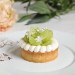 「シャインマスカットタルト」イートイン・税込み1,500円（サービス料含む）、テイクアウト・税込み2,000円（化粧箱入り）