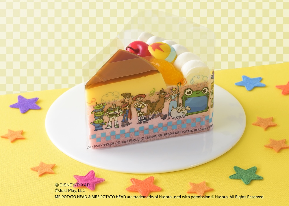 6月26日〜7月30日に販売される「<トイ・ストーリー>プリンフルーツケーキ」税込み637円