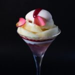 「Pâtissière MAYO」の「桃パフェ」3,080円