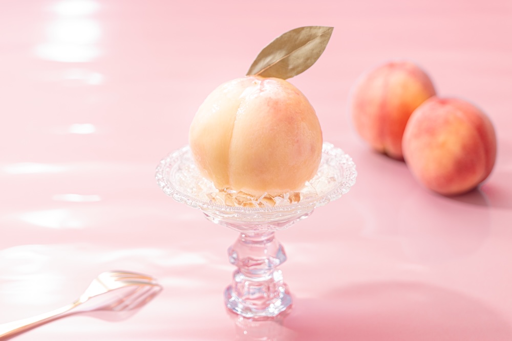 「まるごと桃のケーキ」税込み950円