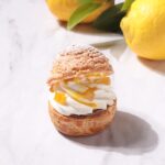 「愛媛県産岩城レモン＆チョコのシュークリーム」税込み810円