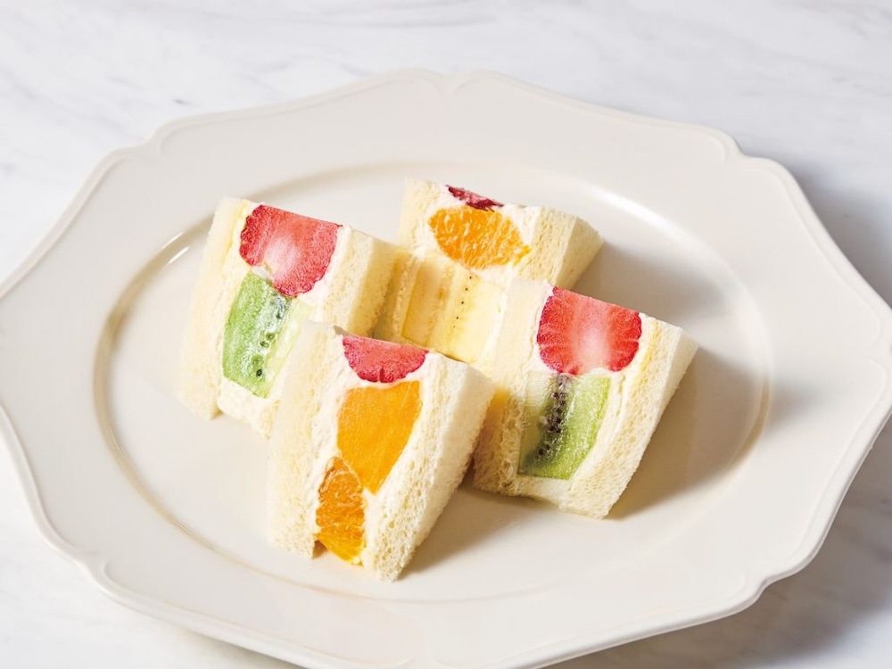 「ごろっとフルーツミックスサンド」税込み1,408円