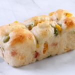 「とうもろこしと枝豆のフォカッチャ」税込み350円