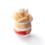 新宿本店「シーズナルトライフル　桃」税込み2,200円