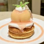 「まるごと“岡山白桃”とミルキークリームのパンケーキ」イメージ