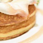 「まるごと“岡山白桃”とミルキークリームのパンケーキ」イメージ