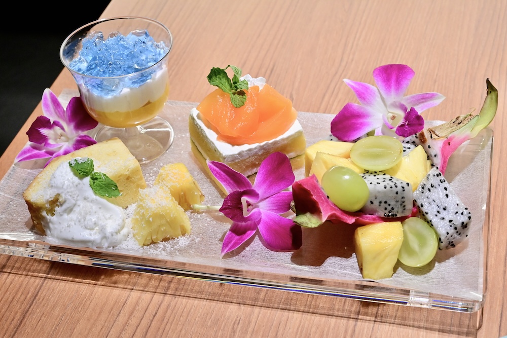 「無添蔵 新宿店」限定「寿司屋のアフタヌーンティー(夏のフルーツパラダイス)」税込み1,500円