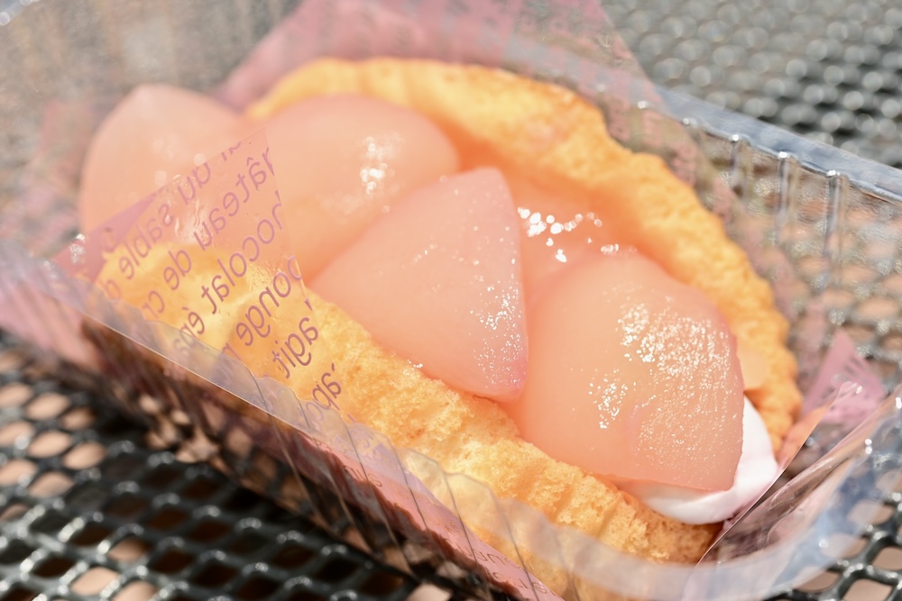 「ごろっと1/2個分！桃のオムレット」イメージ