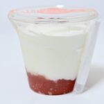 「まぜまぜスイーツ いちごミルク わらびもち入り」イメージ