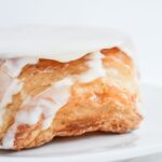 「ミルクとホワイトチョコのクイニーアマン」イメージ
