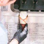 試食用の「クレミア」を絞っている時のイメージ