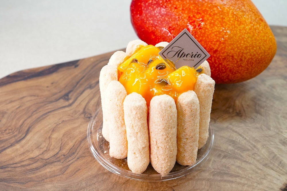愛知県名古屋市「パティスリー・アペリオ」の「トロピカル・シャルロット」税込み720円
