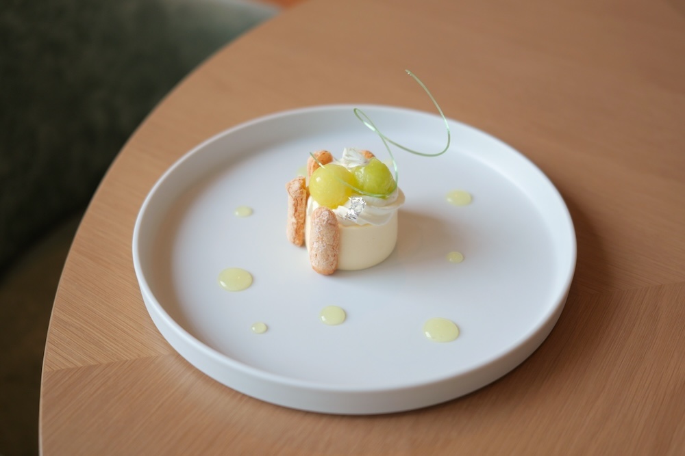 千代田区「L'Orangerie 光庵／ザ・キタノホテル東京」の「Charlotte au melon」税込み2,760円