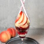 「果実とチョコレートのパフェ -白桃-」イメージ