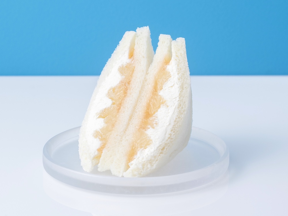 「サンドイッチハウス　メルヘン　グランスタ丸の内店」のグランスタ限定「ジャム入りグレープフルーツ生クリーム」1パック・税込み864円