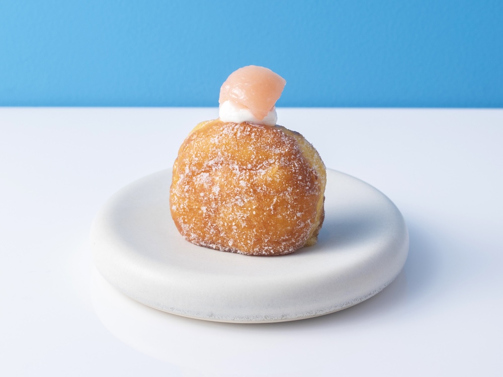 「and TOKYO」のグランスタ限定「桃ドーナツ」税込み550円