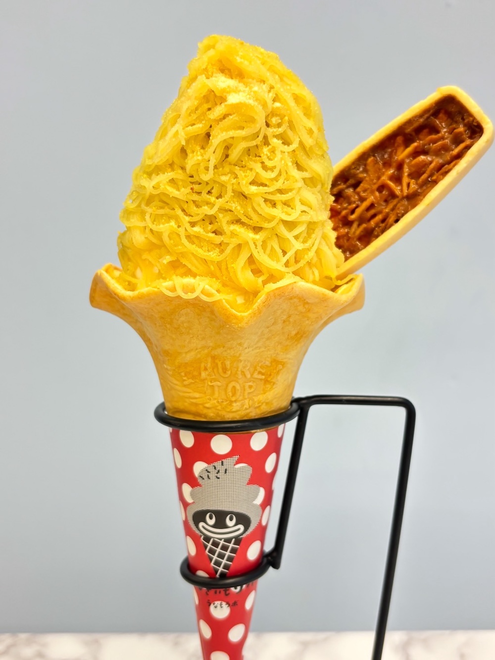 「うなぎいもストア」の「うなぎいも芋モンブランソフト」イメージ