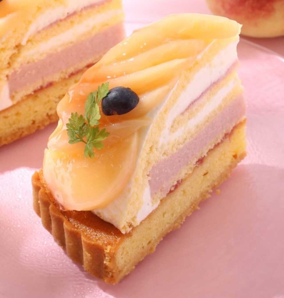 「桃のトルテ」税込み897円