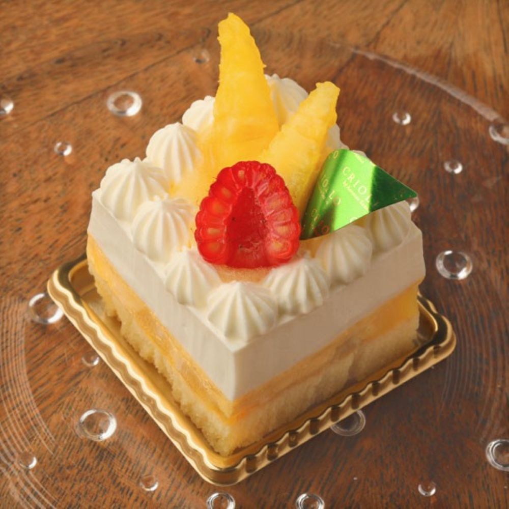 「アナナス・ココ」1ピース・税込み700円、1本・税込み2,160円
