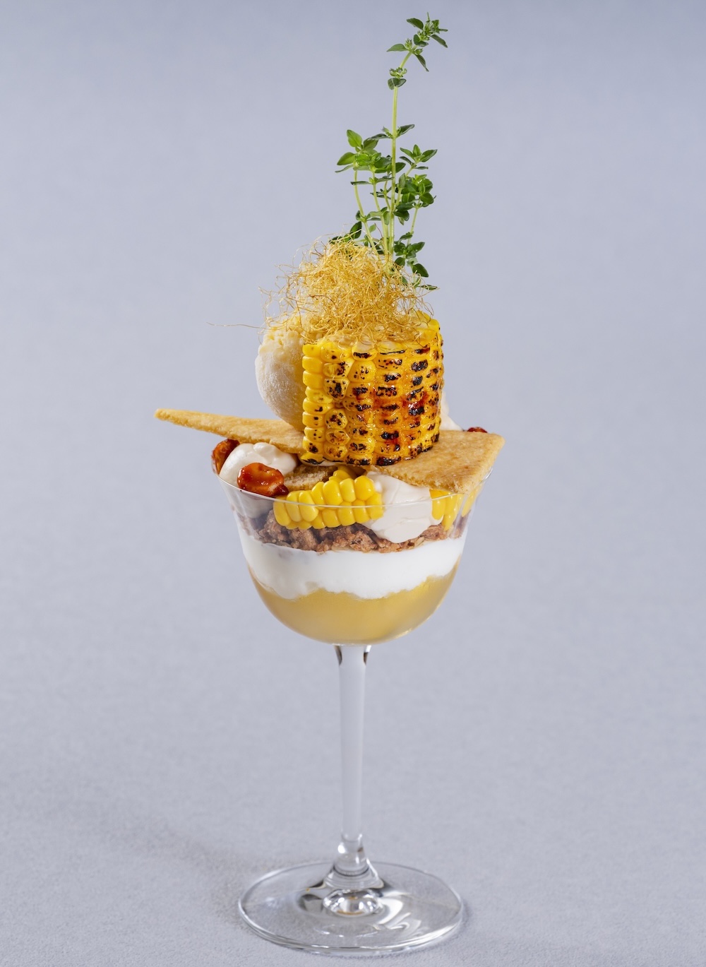 「【黄】とうもろこしとココナッツのパフェ」税込み2,300円（別途サービス料）