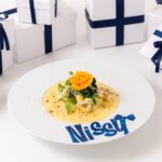 「Nissyとかけて、うどんとときます。その心は...どちらも『コシが大事！』コーンクリームうどん」税込み1,890円