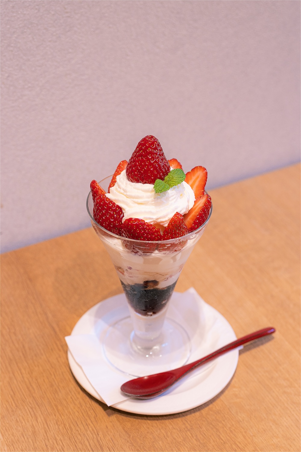 「季節を喰らうフルーツパフェ」イメージ