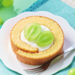 8月26日〜10月1日に販売される「山梨県産シャインマスカットのふんわりロール」税込み237円