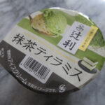 「明治 辻利 抹茶ティラミス」イメージ