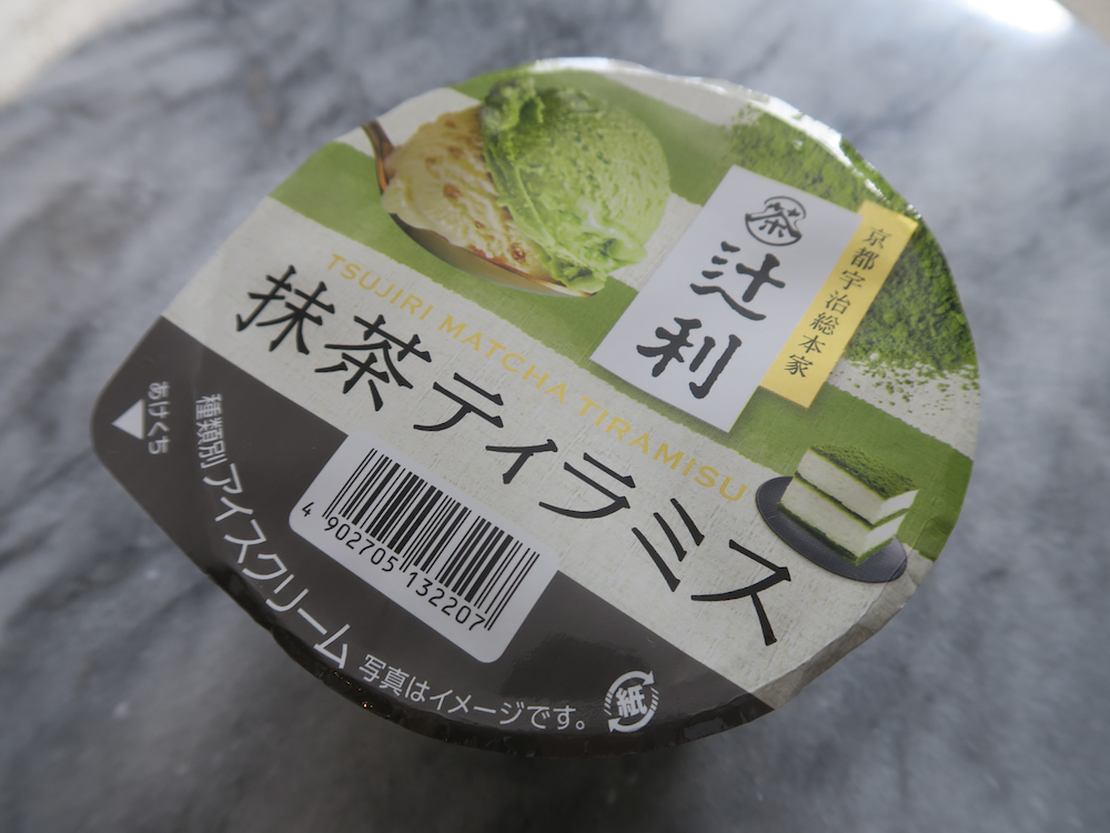 「明治　辻利　抹茶ティラミス」イメージ