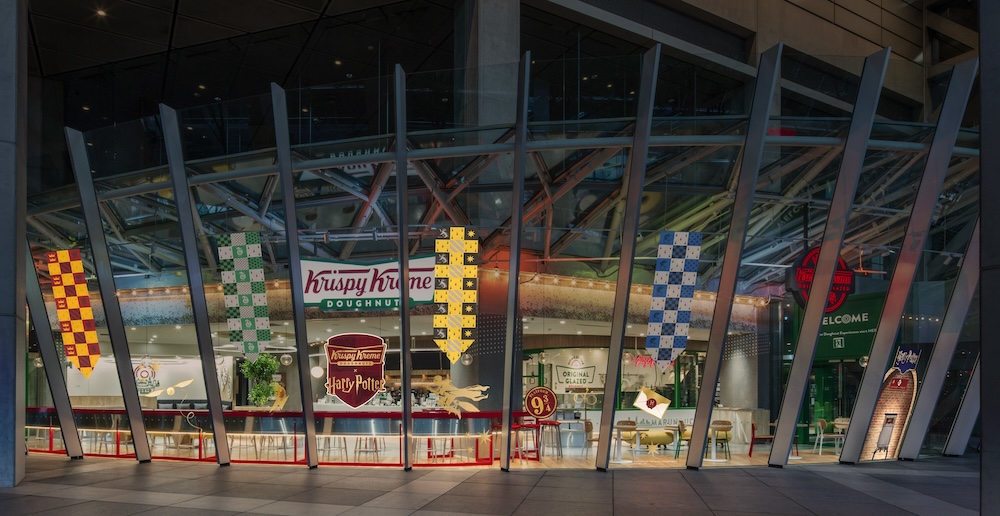 東京国際フォーラム店のラッピングイメージ